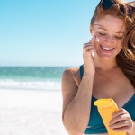 Promieniowanie słoneczne a młodość skóry – poznaj moc filtru SPF50