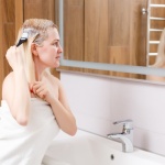 Jak dobrać idealny odcień w domowych warunkach – farba do włosów blond