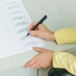 7 dni pełnych mocy: Twój sprytny harmonogram treningów, posiłków i regeneracji dla kobiety w ciągłym ruchu